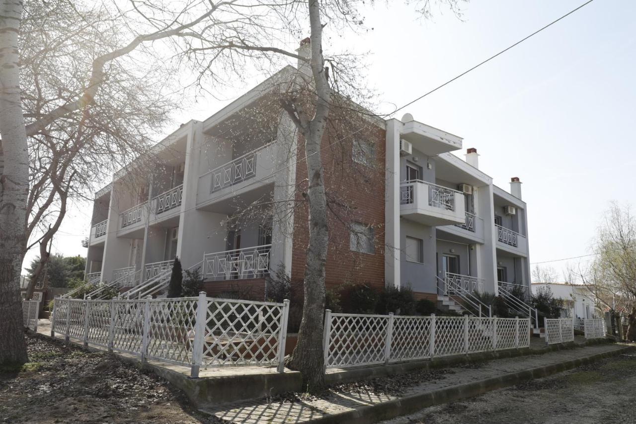 Family Houses Keramoti Exterior photo