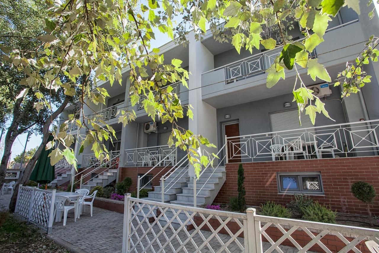 Family Houses Keramoti Exterior photo